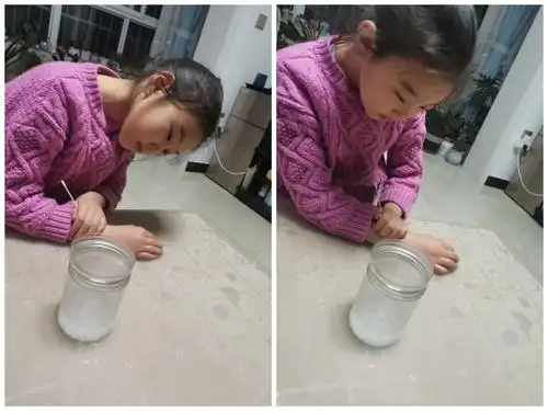 《探索白醋和小苏打混合后发生的变化》 徽县实验小学三年级一班 李