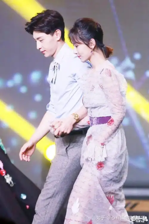 有多少人欢喜杨紫邓伦主演的《香蜜沉沉烬如霜》? - 知乎