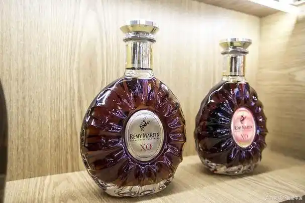 人头马(remy martin)是法国的一款高档洋酒品牌,专注于生产和销售葡萄
