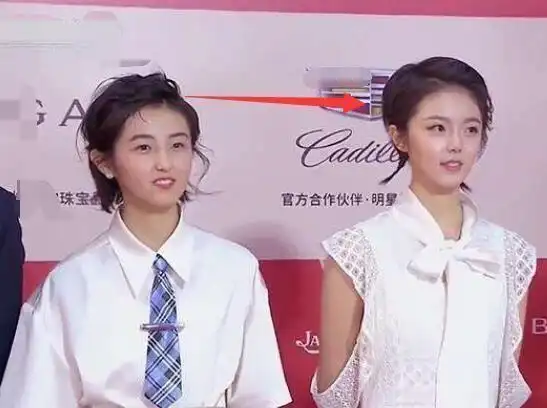 同样是童星出道,当张子枫赵今麦站在一起,这身高差认真的?