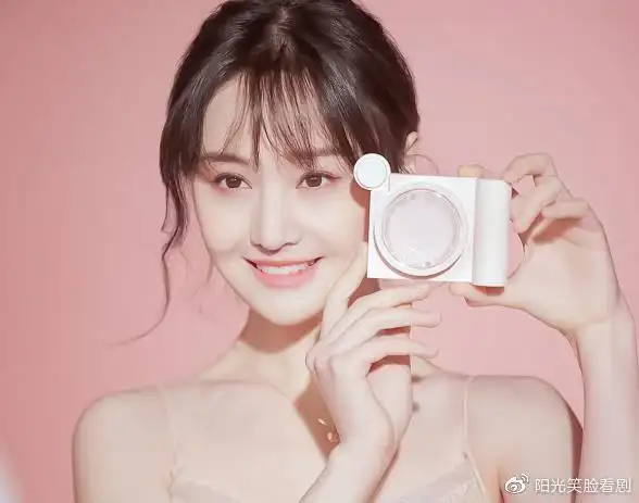 有种照骗叫郑爽广告照片美回楚雨荨看到视频后你哪位